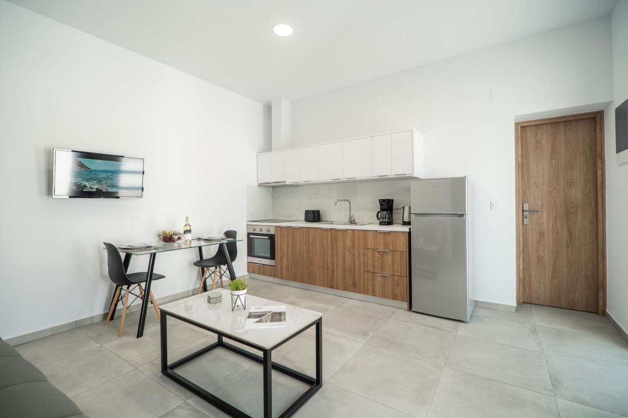 Kiani Apts Kalyves Buitenkant foto